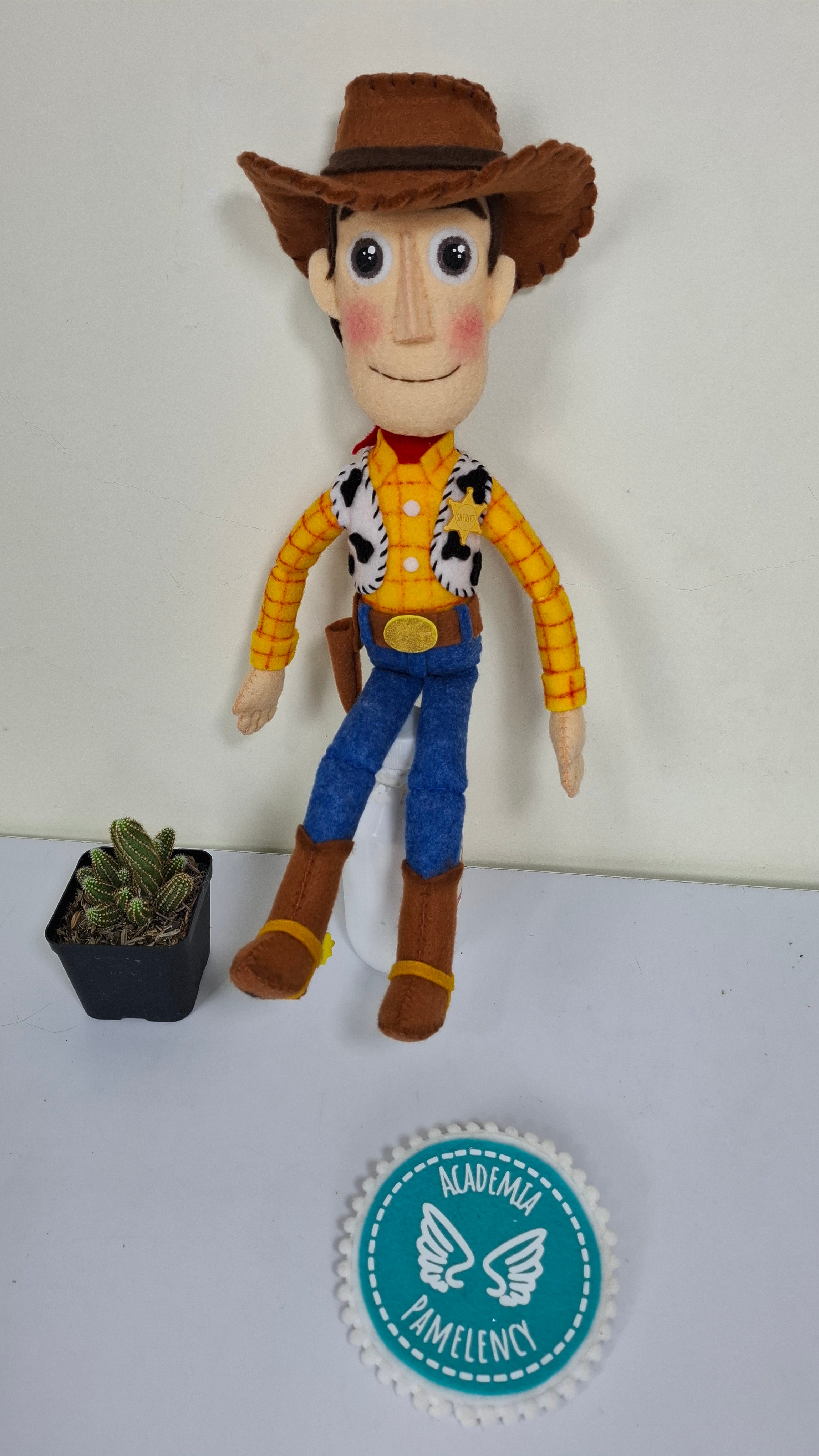 Woody (Versión Pamelency) – Paño Lency/Fieltro | Molde Digital
