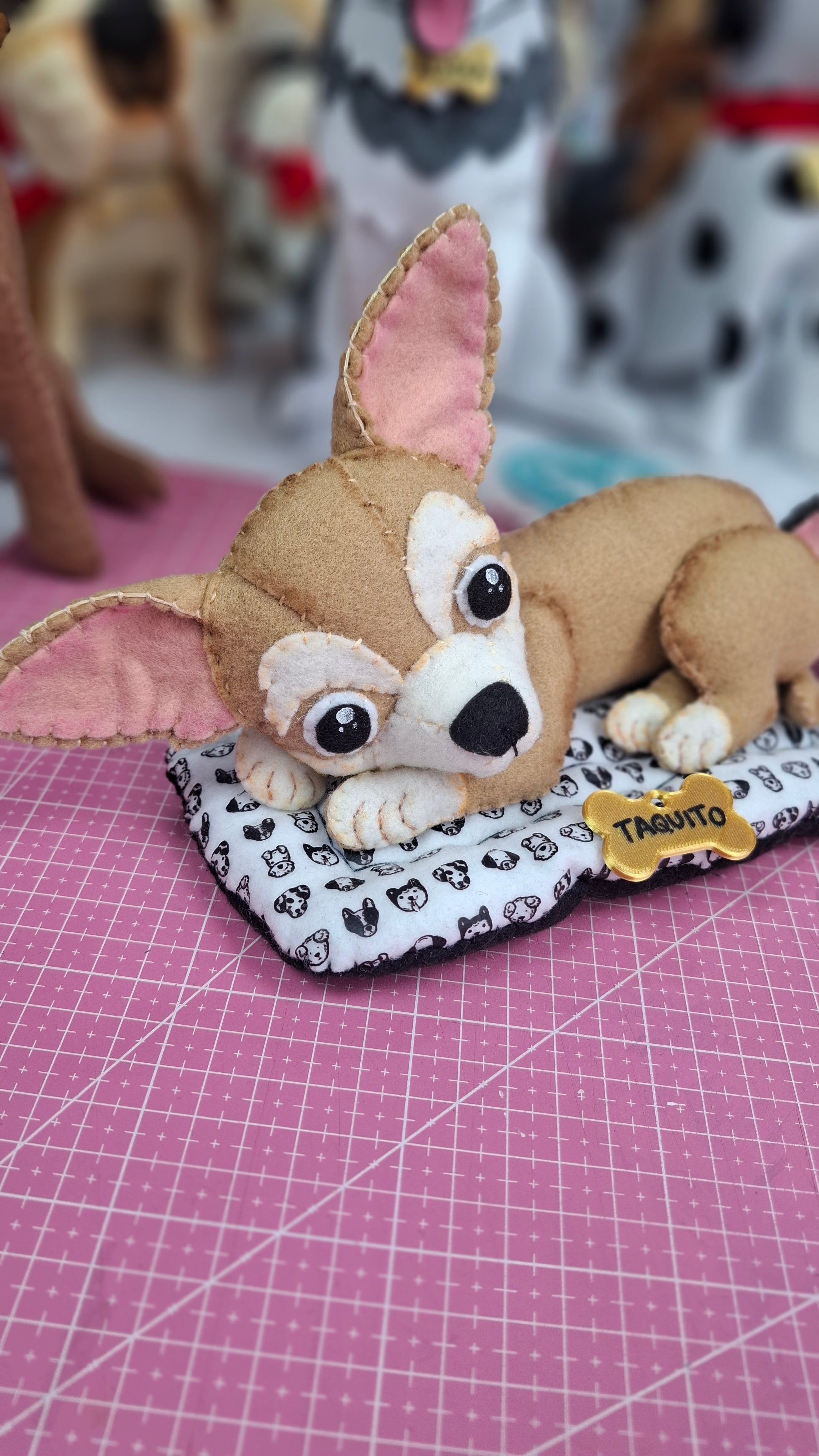 Perrito Chihuahua/Pinscher – Paño Lency/fieltro - Molde Digital