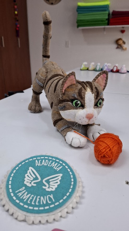 Gatitos Versión Pamelency – Paño Lency/Fieltro | Moldes Digitales